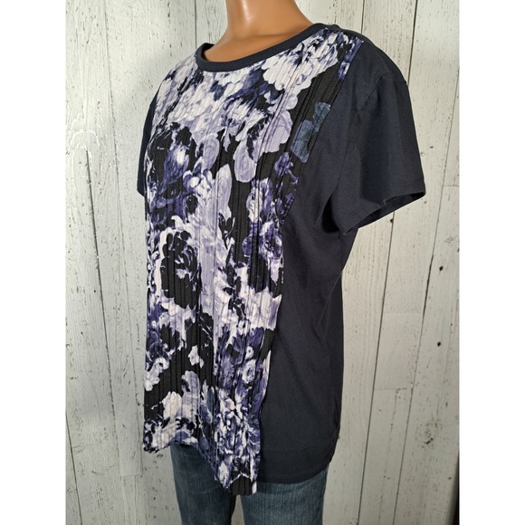 Simply Vera Vera Wang Tops - Simply Vera Vera Wang Navy Floral Pleated‎ Front Tie Back Top Womens Medium